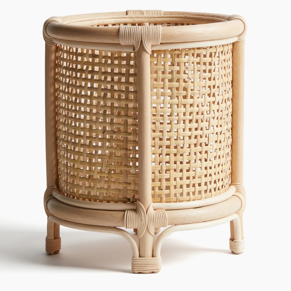 NEW H&M Rattan Plant Pot Holder Height 11 3/4 in Diameter 8 1/2 in